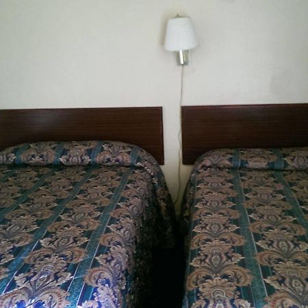 Deluxe Inn Амарилло Экстерьер фото