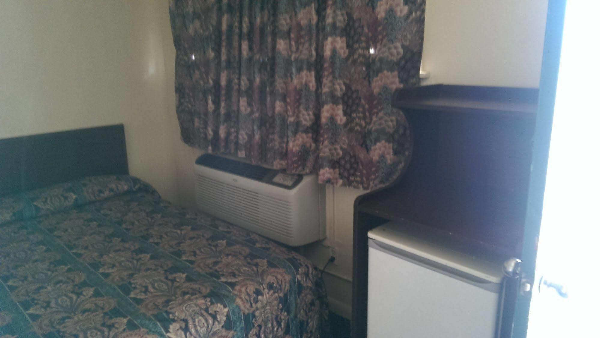 Deluxe Inn Амарилло Экстерьер фото